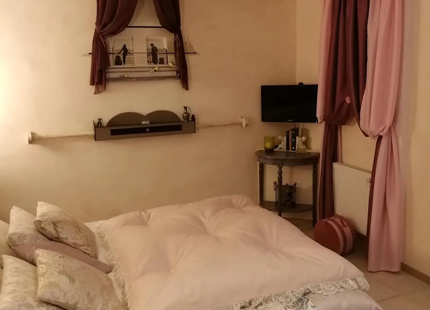 Demeure De La Vendemiere Bed & Breakfast Pont-Melvez